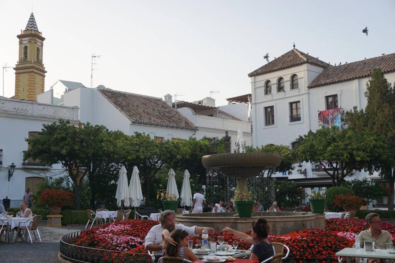 Casa Luca Lägenhet Estepona Exteriör bild