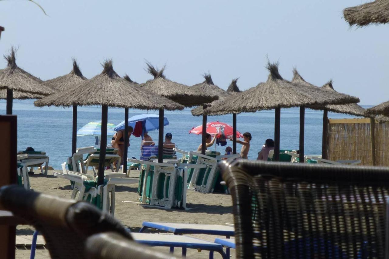 Casa Luca Lägenhet Estepona Exteriör bild